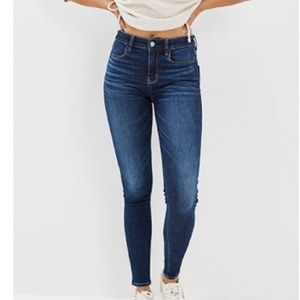 American Eagle High Rise Dream Jean Legging- size 6 Short